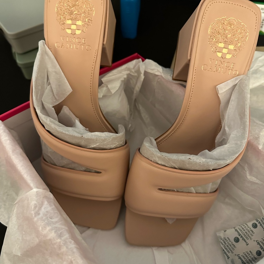 Vince Camuto Blush Pink Block Heel Mules - Picture 8 of 10